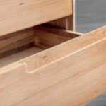 Szafka nocna z litego drewna Kobko 3L