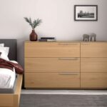 Komoda drewniana z litego drewna Arella 3L1T