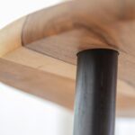 Stolik kawowy z drewna orzechowego Awokado