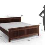 Skandynawskie klasyczne sosnowe łóżko Kalari