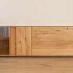 Komoda TV z Przeszkleniem Essentia