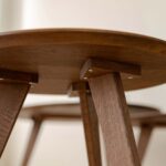 Klasyczny nowoczesny dębowy stolik tabacco Basic