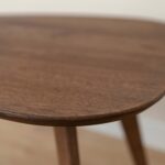 Dębowy nowoczesny stolik nocny Basic