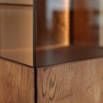 Industrialna nowoczesna dębowa witryna Essentia