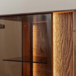 Elegancka nowoczesna dębowa witryna Essentia