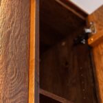 Elegancka dębowa nowoczesna witryna Essentia