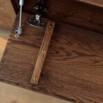 Klasyczna nowoczesna dębowa komoda Essentia