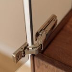 Minimalistyczna dębowa nowoczesna witryna Essentia