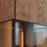 Industrialna nowoczesna dębowa witryna Essentia