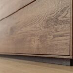 Nowoczesna dębowa szafka RTV 185 cm Essentia