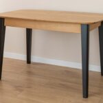 Minimalistyczny rozkładany dębowy stół Basic