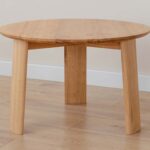 Klasyczny nowoczesny dębowy stolik 61 cm Asento