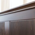 Skandynawskie klasyczne sosnowe łóżko Kalari