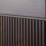 Sosnowa szafa 70 cm tabacco 2-drzwiowa Kalari