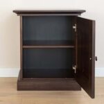 Elegancki nowoczesny sosnowy mebel Kalari