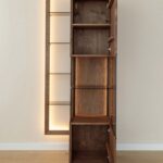 Elegancka nowoczesna dębowa witryna Essentia