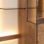 Elegancka nowoczesna dębowa witryna Essentia