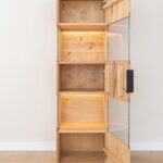 Witryna Dębowa Wisząca z Plastrem Drewna Loftwood