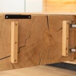 Modernistyczna Szafka RTV z Plastrem Drewna Loftwood