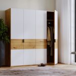 Drewniana szafa klasyczna K40EF1E