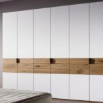 Drewniana szafa z litego drewna K60EF1E