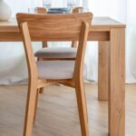 Krzesło drewniane Max z beżowym siedziskiem