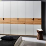 Drewniana szafa z litego drewna K60EF1E