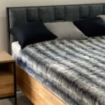 Stolik Nocny Drewniany z Ciemną Ramą – Kongo