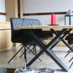 Stół Dębowo-Metalowy z Krzyżakiem – Metron