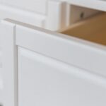 Komoda TV Mała Klasyczna Sosna Biel Natura Classica