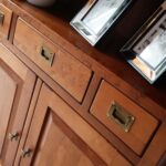 Wysoka Drewniana Witryna MENDOZ