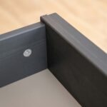 Biała klasyczna komoda drewniana INGRID