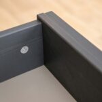 Klasyczny słupek do salonu INGRID