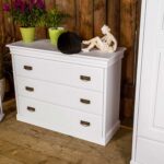 Sosnowa mała biała komoda ANADI