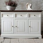 Biała klasyczna komoda drewniana INGRID