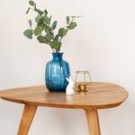 Owalny stolik kawowy z drewna Basic