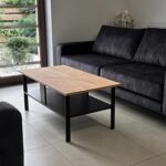 Stolik Kawowy z Drewna Dębowego i Metalową Ramą – Taverno