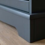 Drewniana komoda z szufladami INGRID