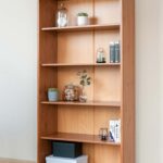 Biały regał biblioteczka sosnowa ANADI