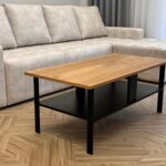 Stolik Kawowy z Drewna Dębowego i Metalową Ramą – Taverno