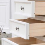 Mała witryna z litego drewna INGRID