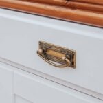 Biała komoda do klasycznego wnętrza ANADI