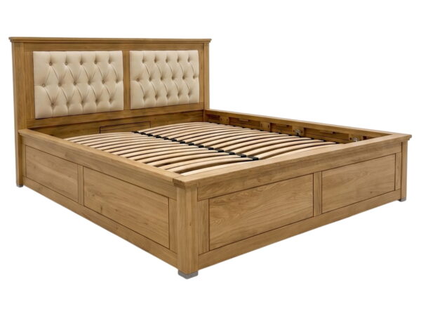 Łóżko drewniane dębowe z tapicerowanym pikowanym zagłówkiem i stelażem