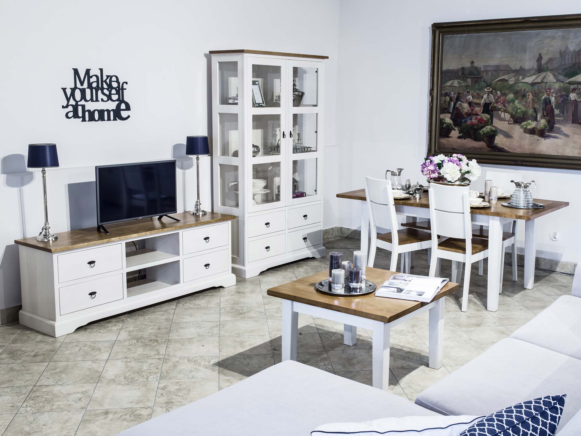 Komplet mebli białych drewnianych do salonu aranżacja LOGAN
